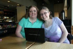 Kelsey Gray's mom introduced the teen to online education, a few classes at a time.