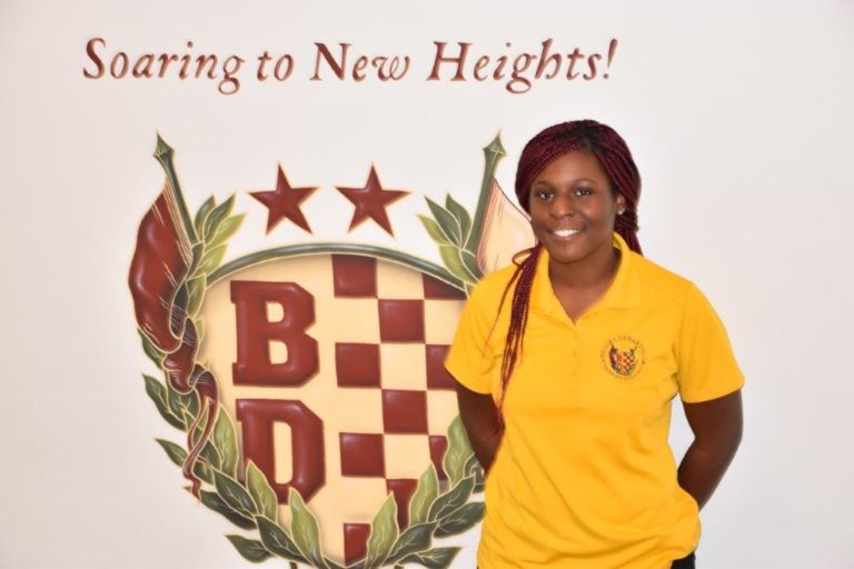 Gwendolyn macewen elliott gose essay 03 picture